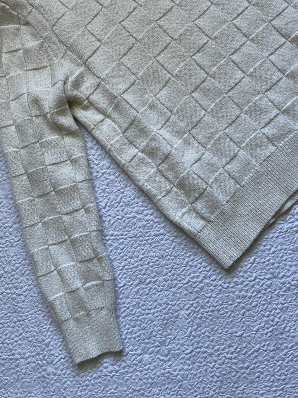 White Square Patterned Sweater - Picture 4 of 4